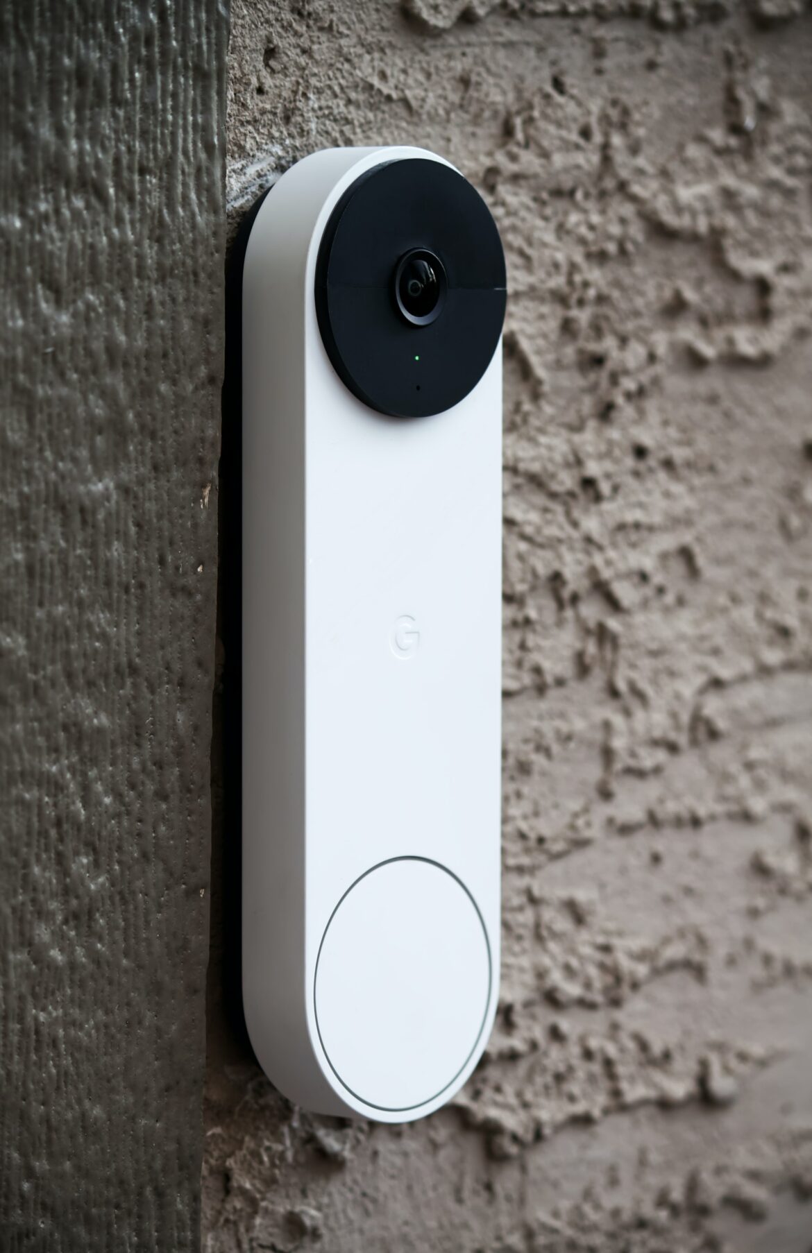 Which doorbell is more userfriendly ring or arlo